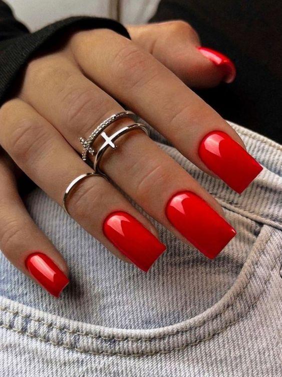 ιδέες-για-κόκκινα νύχια-το-Φθινόπωρο 2023-