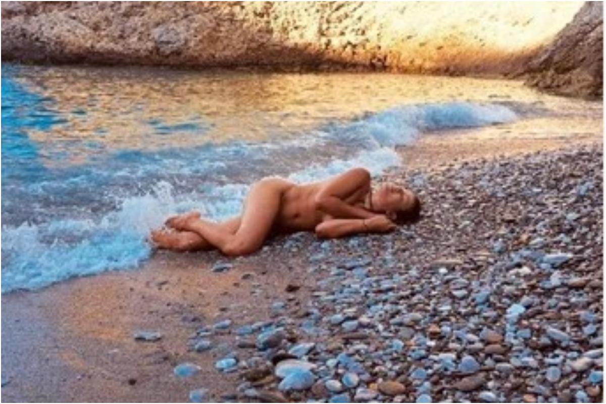 Ναταλία Πελέκα: Η Λίνα από τους Παγιδευμένους έβγαλε φώτο χωρίς μαγιό στην παραλία