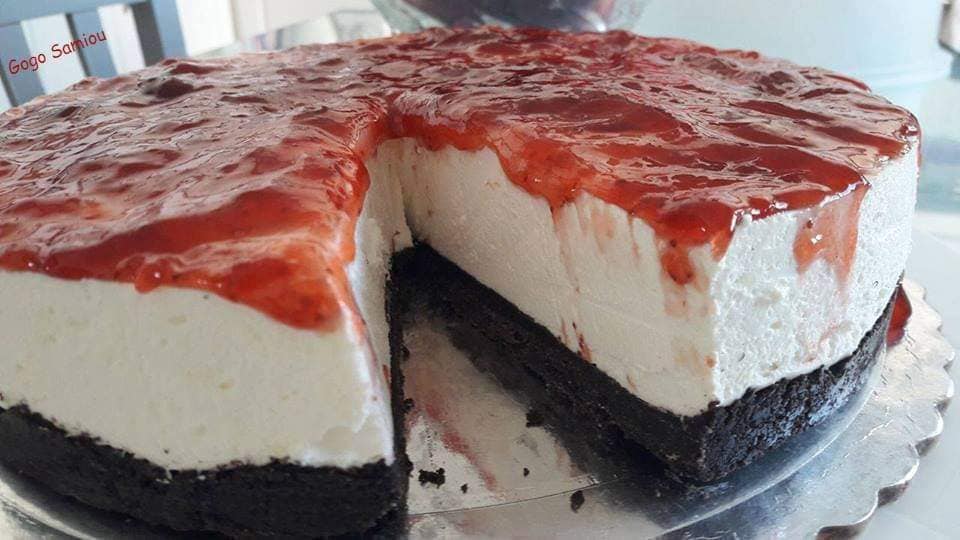 Cheesecake-φράουλα-με-μπισκότο OREO-συνταγή-