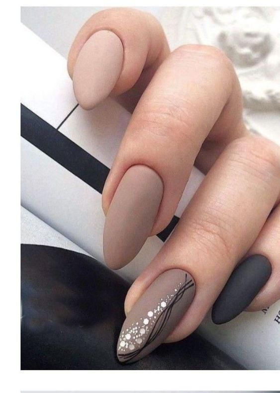 nude-νύχια-με-σχέδια-ιδέες- nude-νύχια-με-σχέδια-ιδέες-