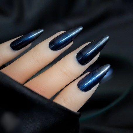 μεταλλικά νύχια-Φθινόπωρο-Χειμώνας-2023-2024-τάσεις- μεταλλικά νύχια-Φθινόπωρο-Χειμώνας-2023-2024-τάσεις-