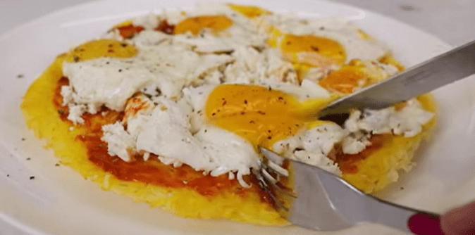 φαγητό-με-αυγά-πατάτες-και-φέτα-συνταγή-