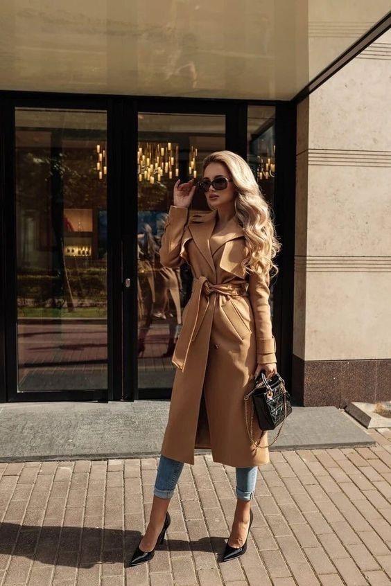 Σικ και άνετη το Φθινόπωρο : Η Κατερίνα Μισιχρόνη από το Μυστικό της Πεταλούδας φοράει την Top τάση της σεζόν