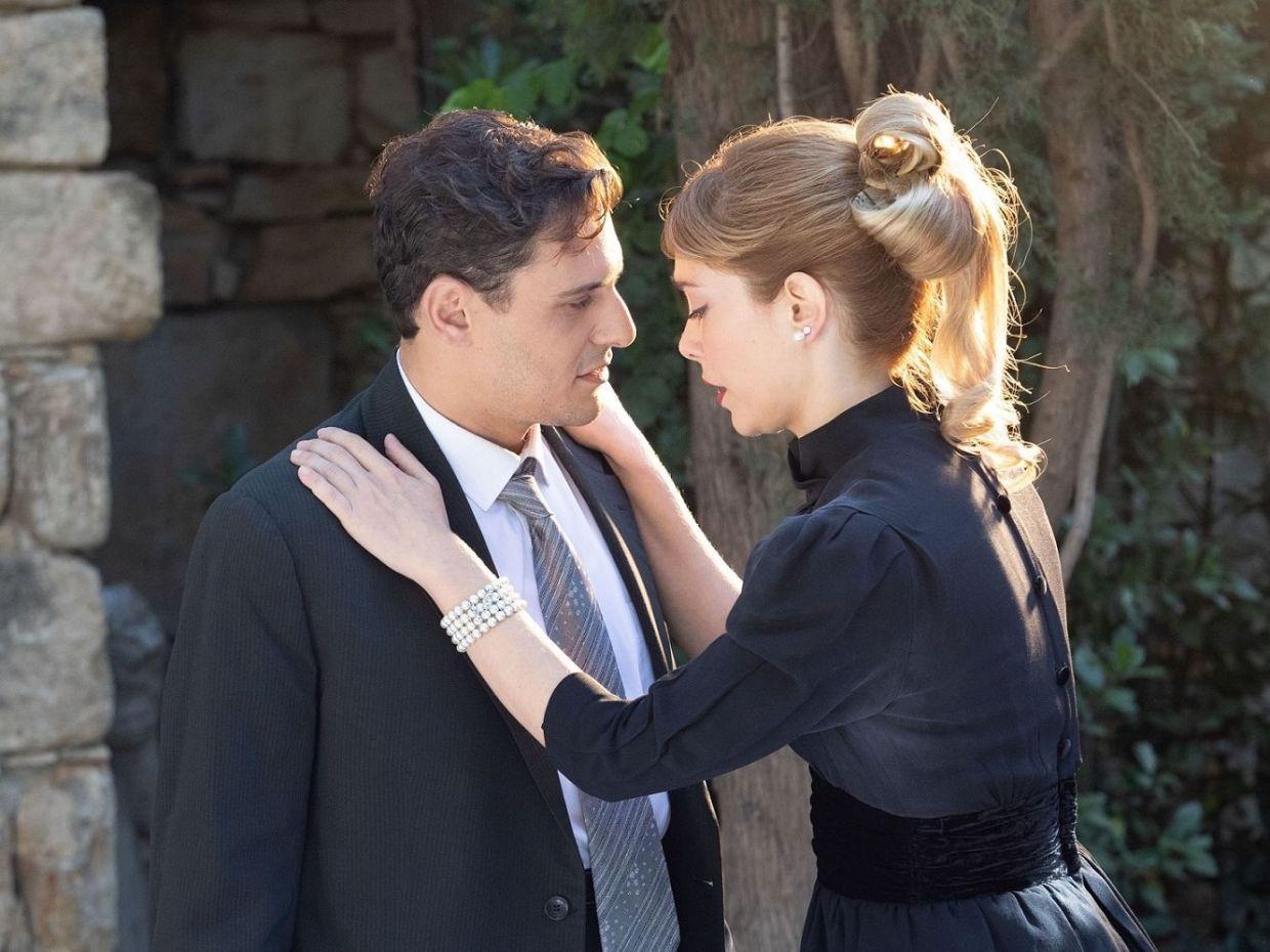 Έρωτας Φυγάς επόμενα επεισόδια Β’ κύκλος : 1 , 2 , 3 , 4 , 5 , 6 , 7