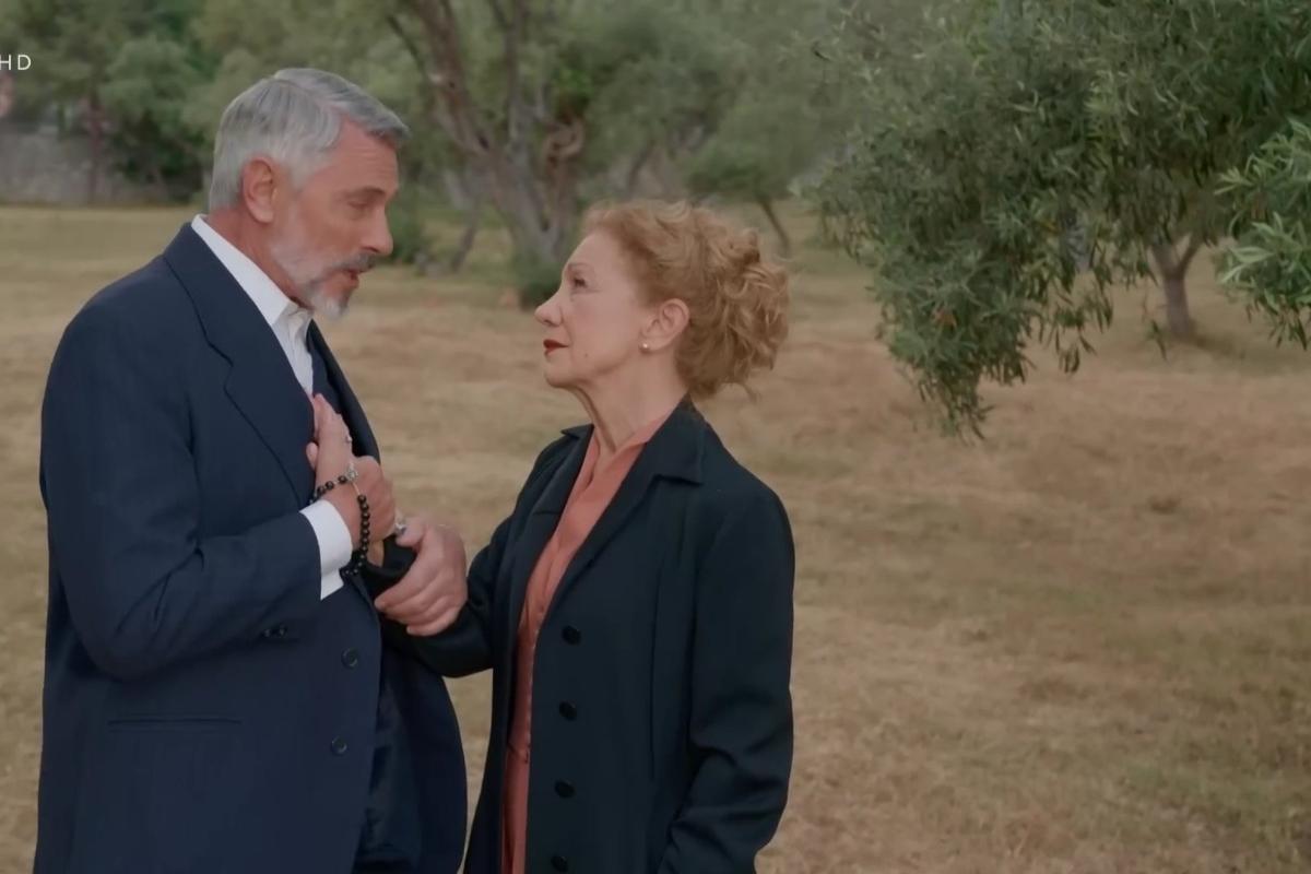 Έρωτας Φυγάς επόμενα επεισόδια Β’ κύκλος : 1 , 2 , 3 , 4 , 5 , 6 , 7