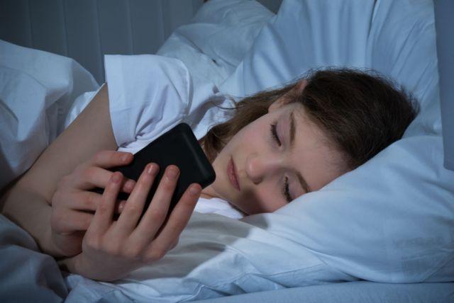 ύπνος-με-το-wifi-και-το-bluetooth-ανοιχτό-προβλήματα υγείας-συμβουλές-