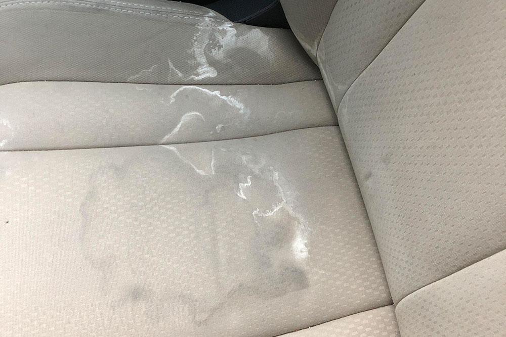 Πως να καθαρίσετε όλων των τύπων καθισμάτων αυτοκινήτου