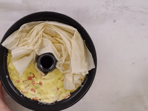 αλμυρό κέικ-με-φύλλο-κρούστας-συνταγή-