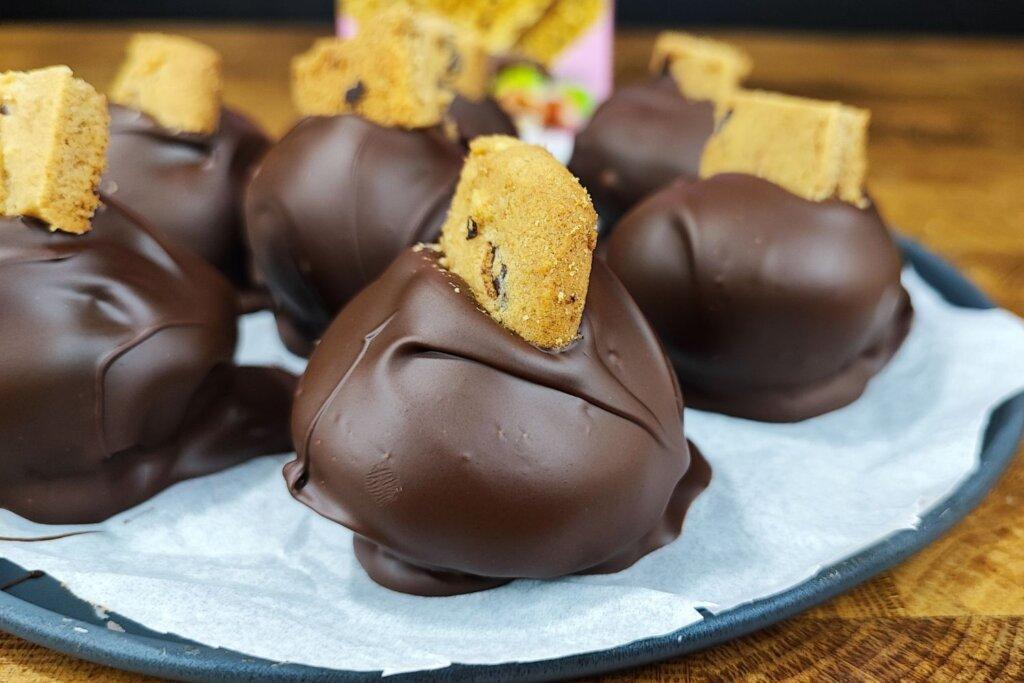 τρουφάκια-μπισκότο-με-3 υλικά-χωρίς ζάχαρη-συνταγή-