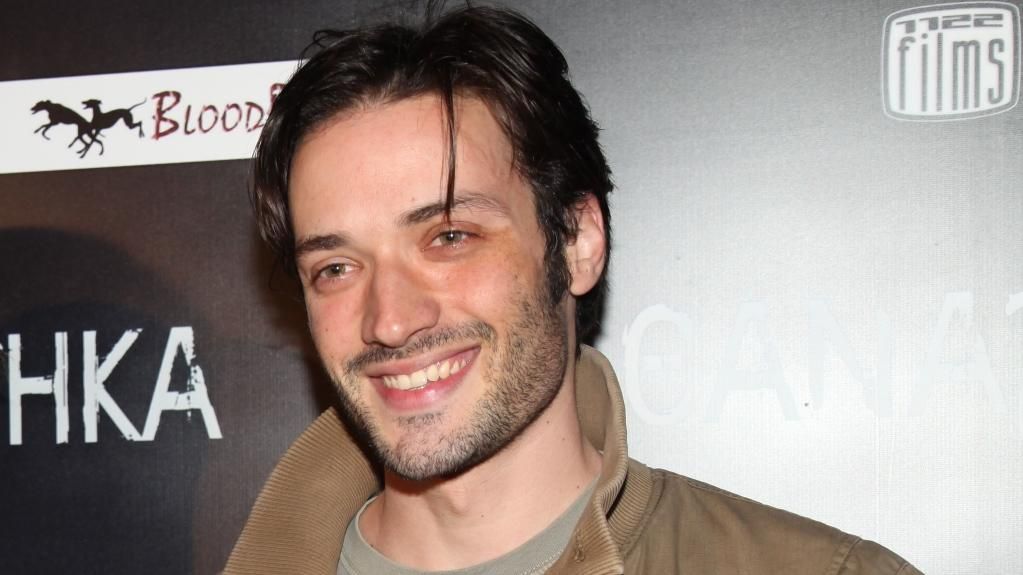 Αυτοί είναι οι ηθοποιοί που θα είναι σε διπλό ταμπλό