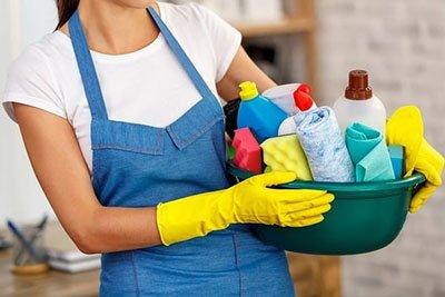 Λάσπη μούχλα και φονικά μικρόβια: Πως να καθαρίσετε και να απολυμάνετε ένα πλημμυρισμένο σπίτι