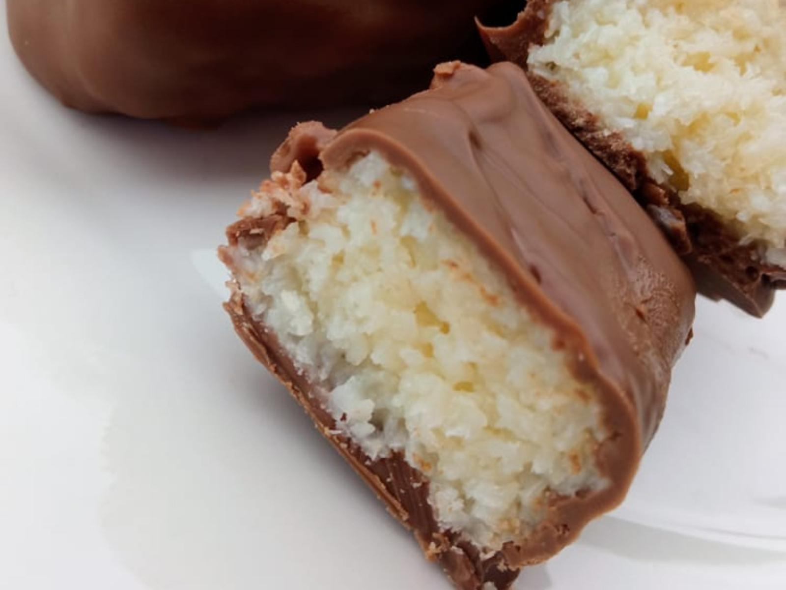 Εύκολα σοκολατάκια Bounty με 3 υλικά