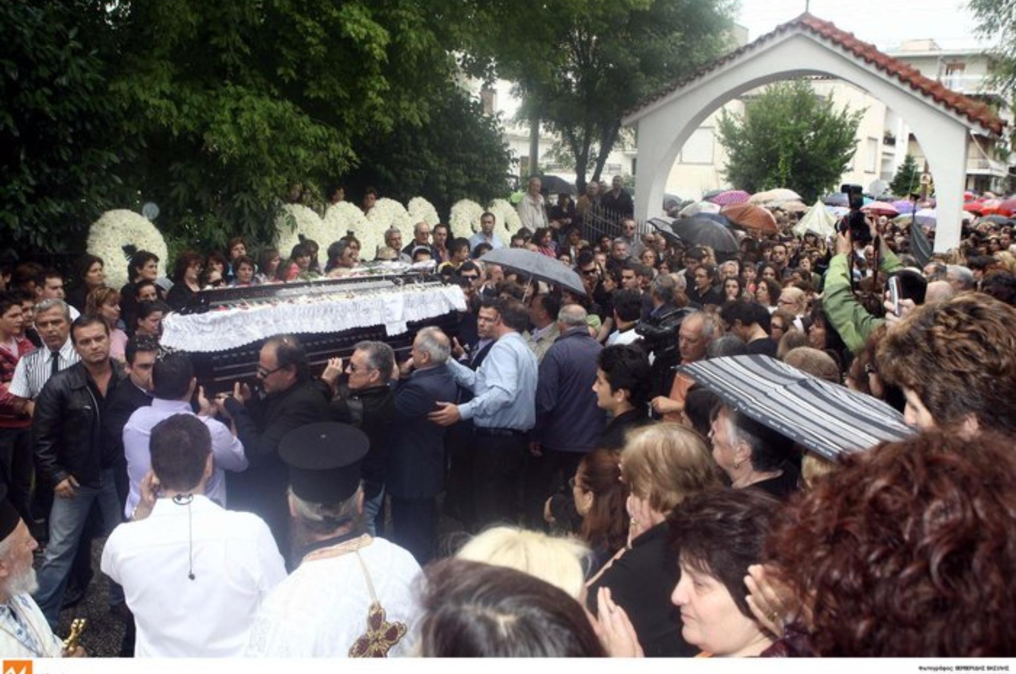 Νίκος Σεργιανόπουλος: Η άγρια δολοφονία του με 21 μαχαιριές στην καρδιά στοιχειώνει ακόμα – Η κατάρα που ξεκλήρισε την οικογένειά του μέσα σε πέντε χρόνια