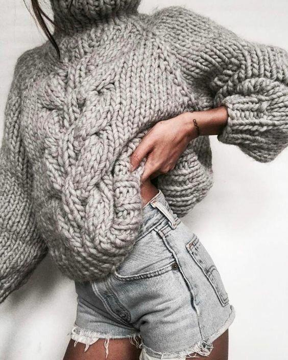 Αντιγόνη Κουλουκάκου : Η Ιουλια απο τη Γη της ελιάς φοράει το πουλόβερ του Χειμώνα – Θα το ερωτευθείς
