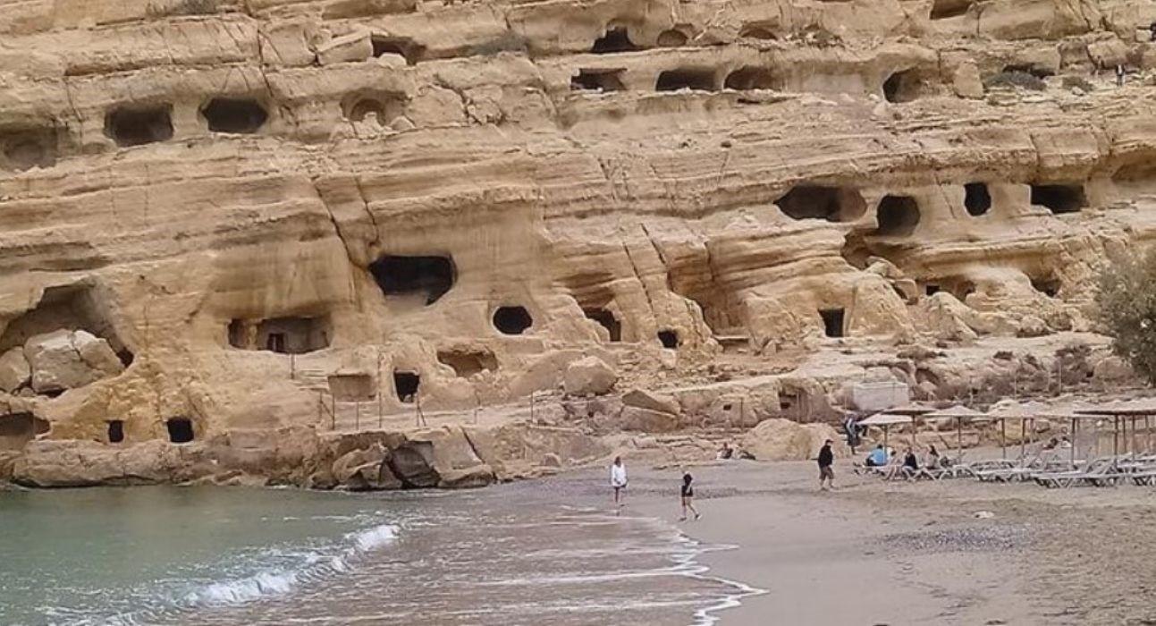 Η Παραλία επόμενα επεισόδια : 16 , 17 , 18 , 19 , 20