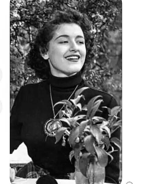 Ήταν το παιδί θαύμα του Ελληνικού Κινηματογράφου : Η ζωή, το έργο, οι έρωτες και τα τελευταία χρόνια της