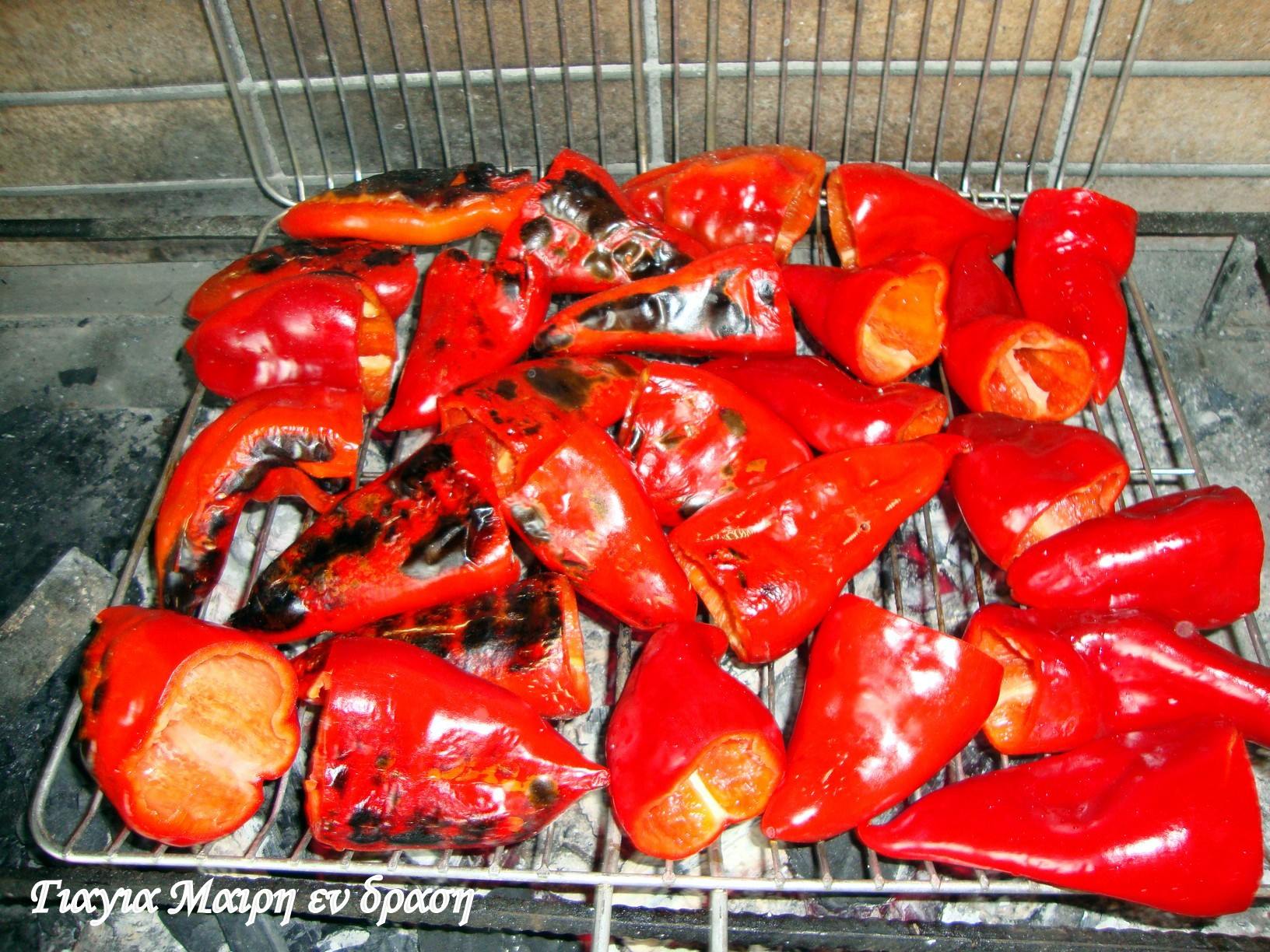 πιπεριές Φλωρίνης-στα-κάρβουνα-συνταγή-