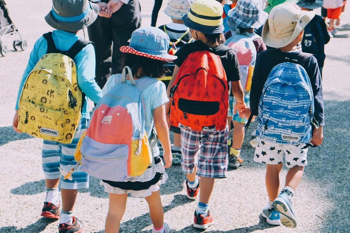 η-σχολική τσάντα-σε-παιδιά Δημοτικού-δεν-πρέπει-να-ζυγίζει-10 κιλά- η-σχολική τσάντα-σε-παιδιά Δημοτικού-δεν-πρέπει-να-ζυγίζει-10 κιλά-