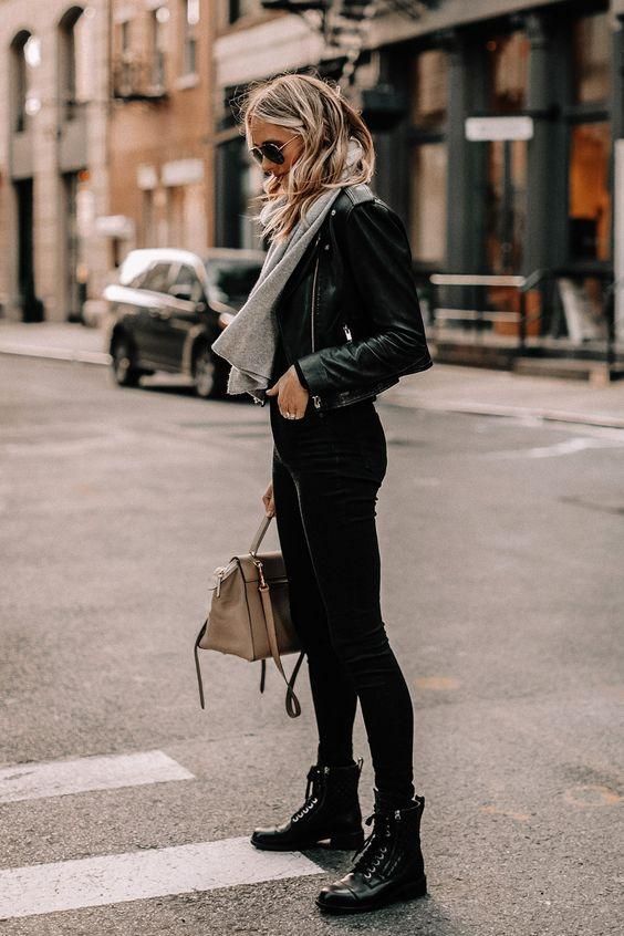 μπότες-με-κορδόνια-τάσεις-στις-μπότες-και-στα-μποτάκια-Φθινόπωρο-Χειμώνας-2023-2024-ιδέες-