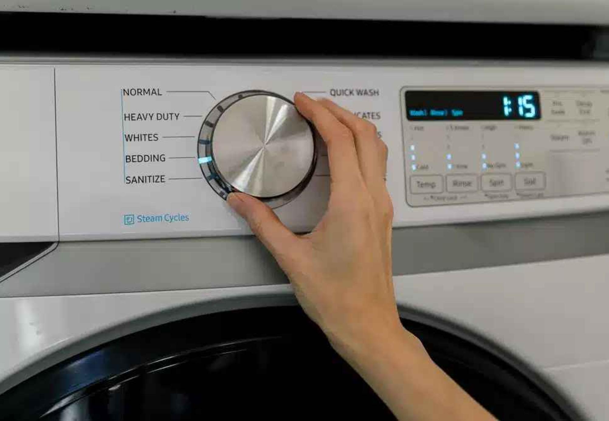 Φθινόπωρο – Χειμώνας 2023: Κιτρινίλες ιδρώτας και άσχημες μυρωδιές στην ηλεκτρική κουβέρτα Δείτε πως να την πλύνετε βήμα βήμα