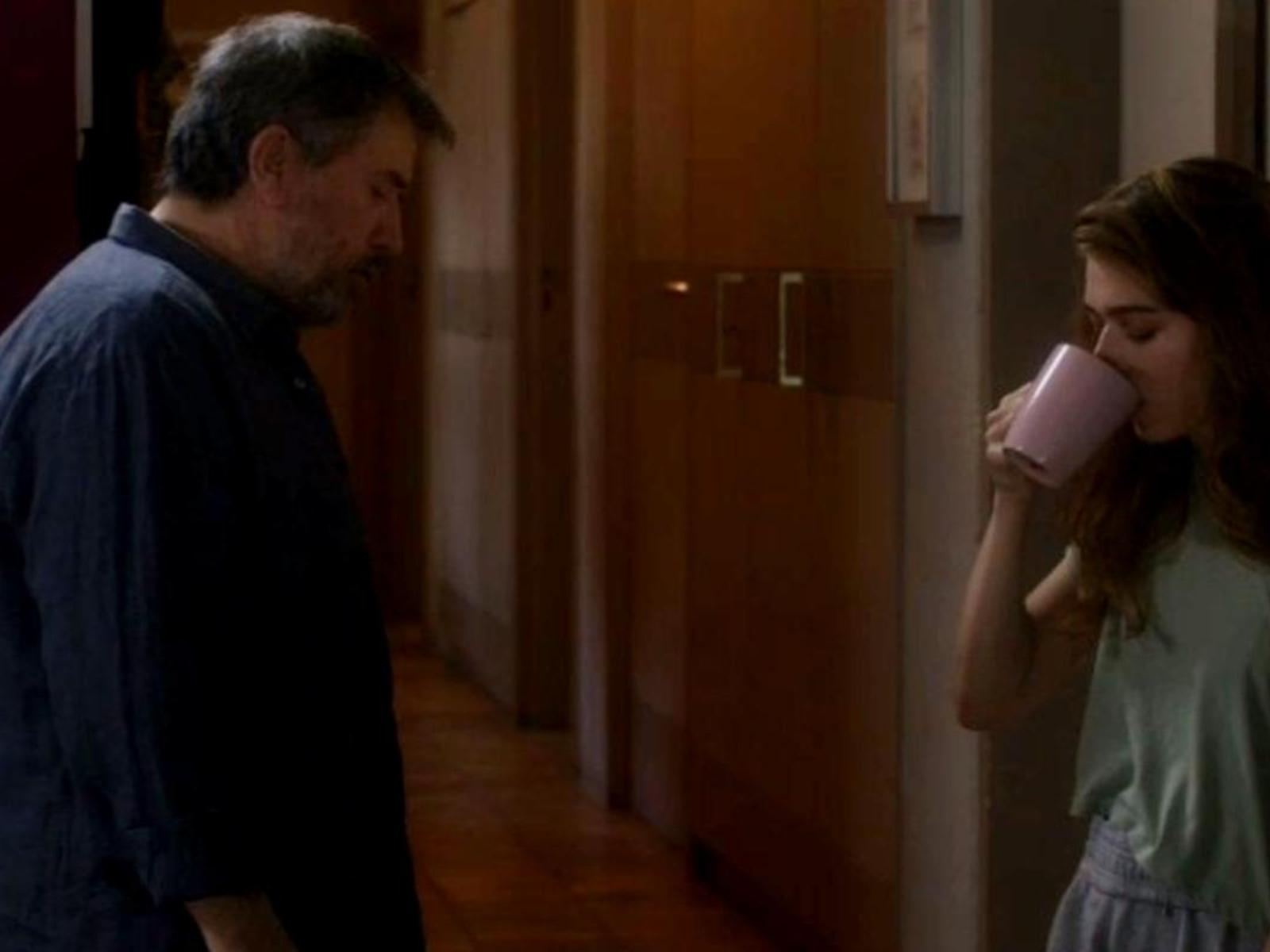 Κάνε ότι κοιμάσαι-Νικόλας-