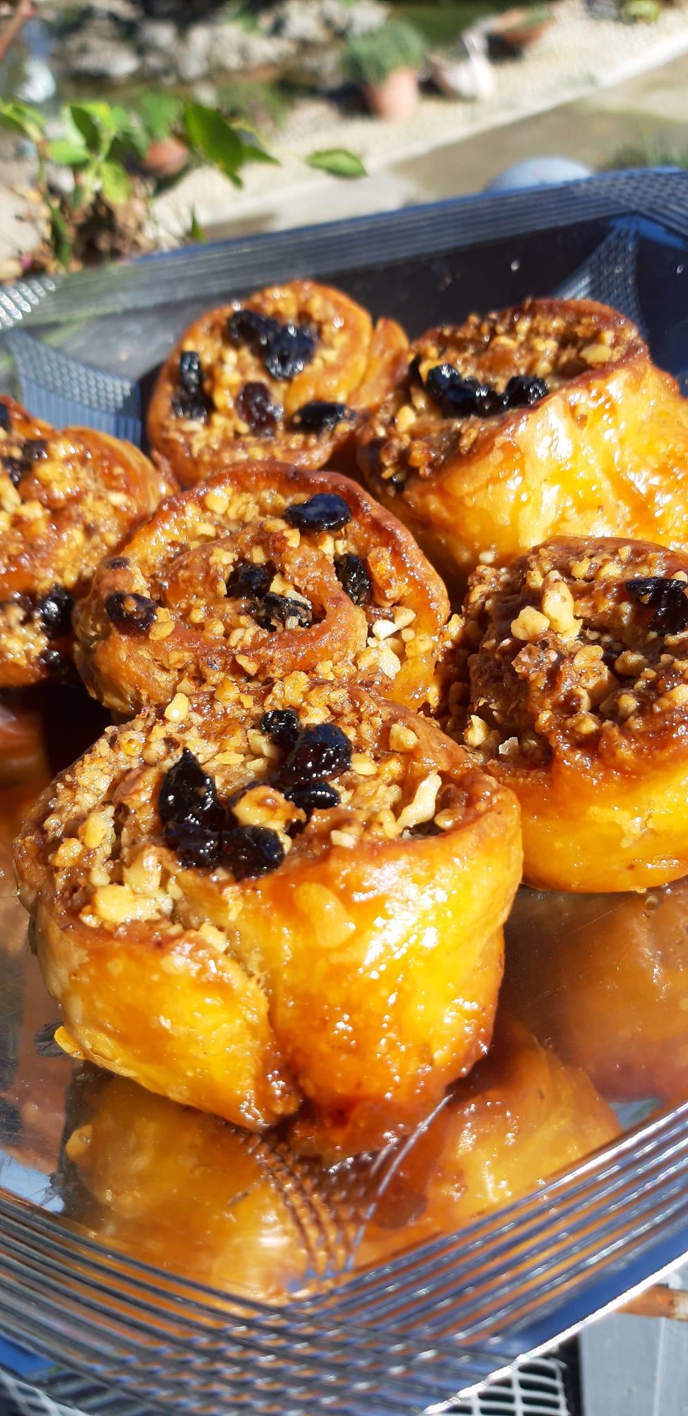 σιροπιαστά-ρολά κανέλας-συνταγή- σιροπιαστά-ρολά κανέλας-συνταγή-