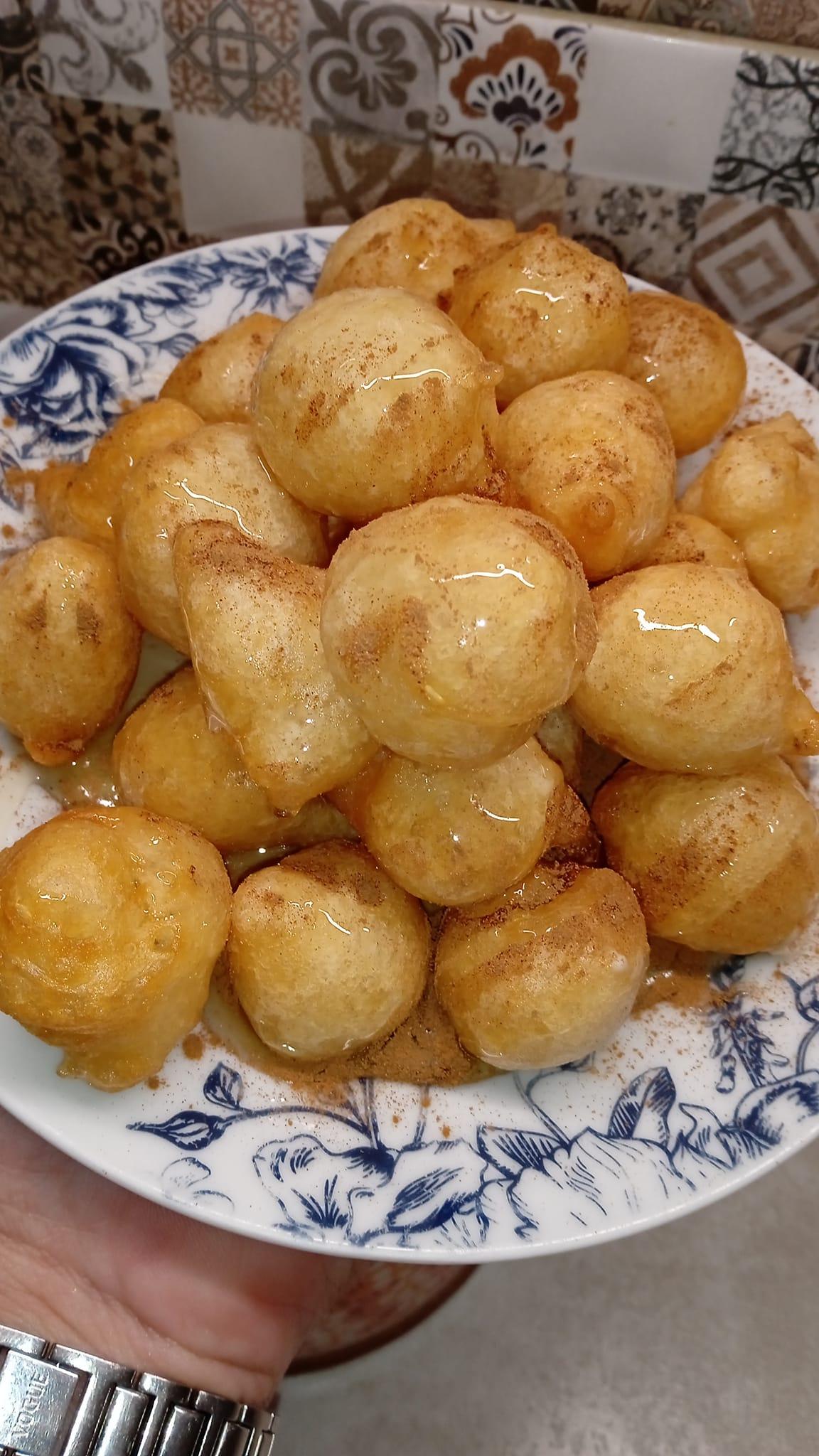 λουκουμάδες-με-νισεστέ-συνταγή-