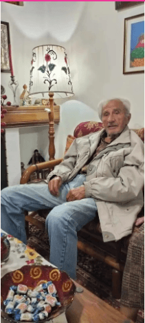Θόδωρος Κατσαδράμης: Δείτε πώς είναι σήμερα ο γνωστός ηθοποιός στα 94 του χρόνια