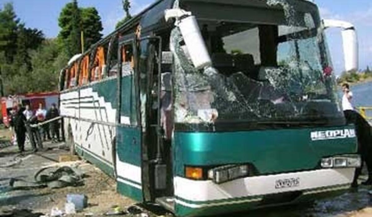 19 χρόνια από το τραγικό δυστύχημα του Μαλιακού με 7 νεκρούς μαθητές : Όταν η Ελλάδα θρήνησε για άλλη μια φορά τα παιδιά της