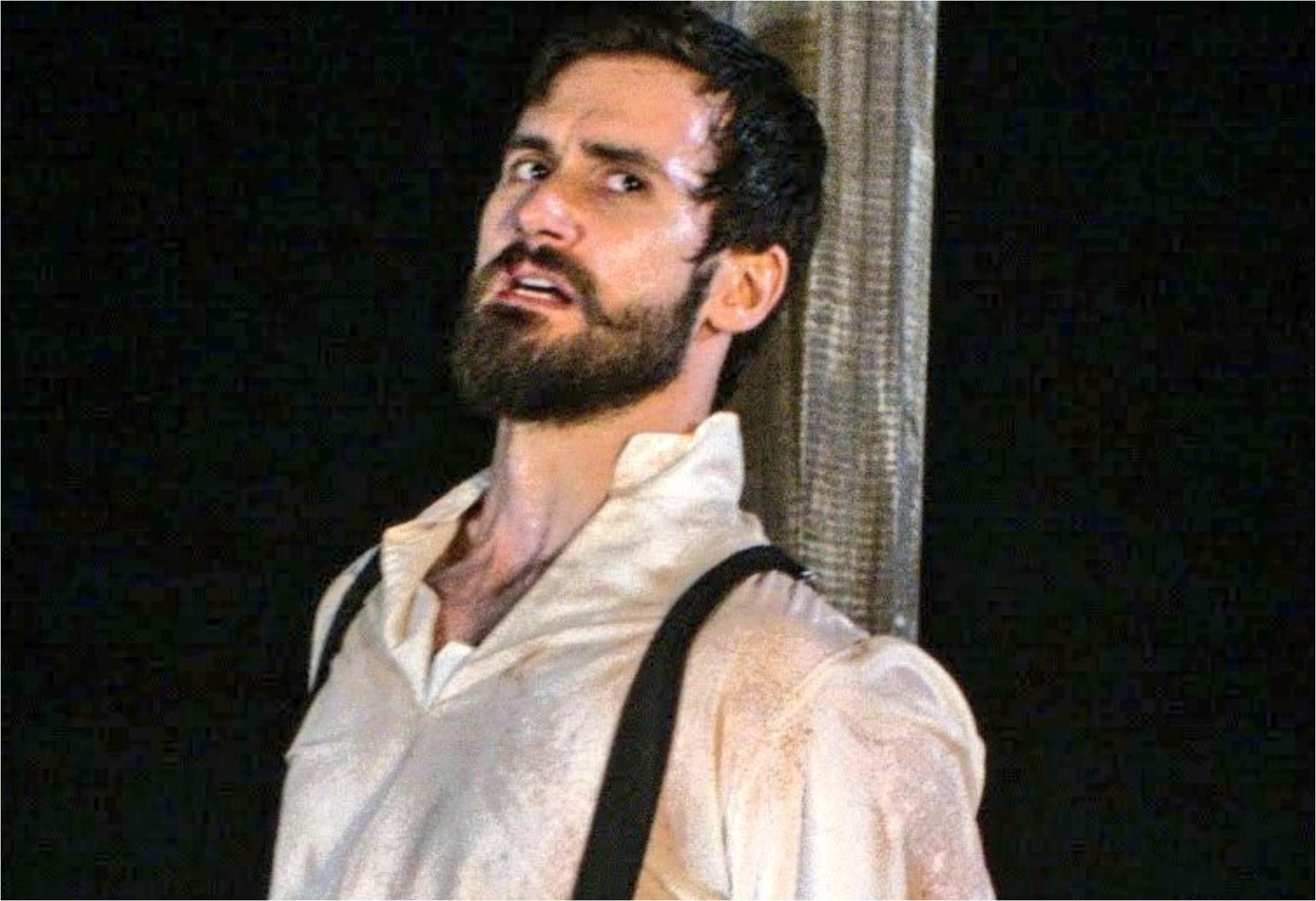 Η Μάγισσα: Ο Μιχαήλ χρησιμοποιεί το χάρισμα της Θεοφανώς