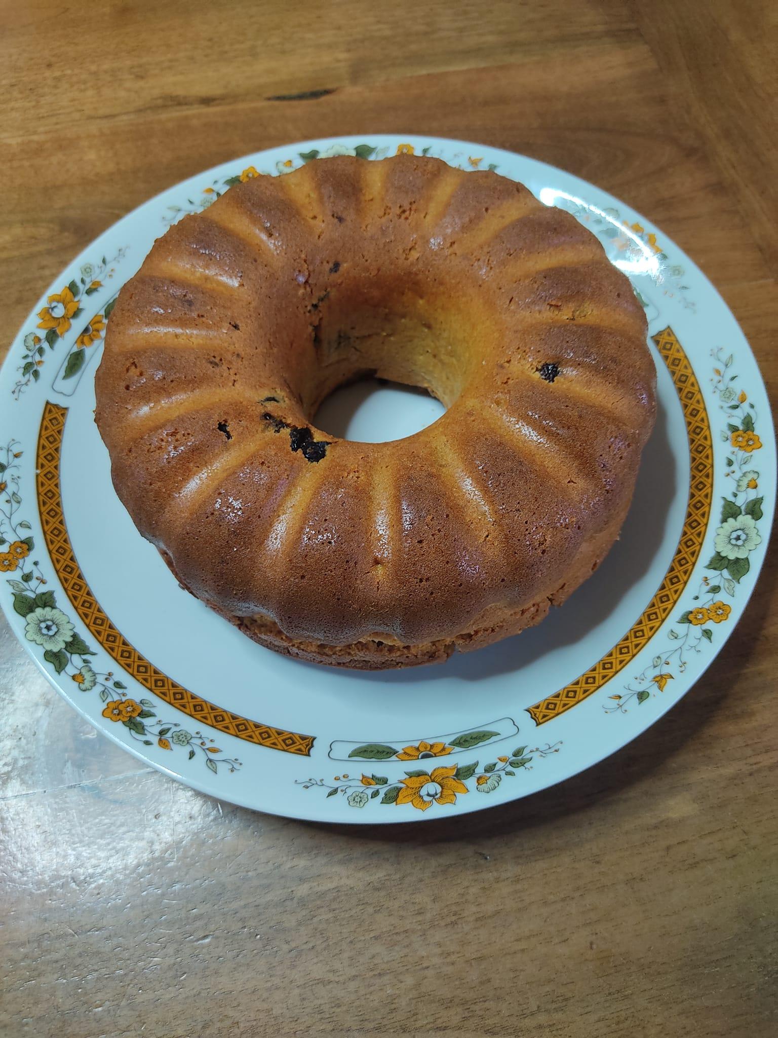 κέικ-με-σταφίδες-και-δαμάσκηνα-συνταγή-