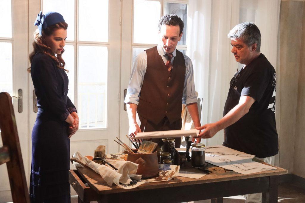 Οι Πανθέοι επόμενα επεισόδια : 13 , 14 , 15 , 16 , 17 , 18