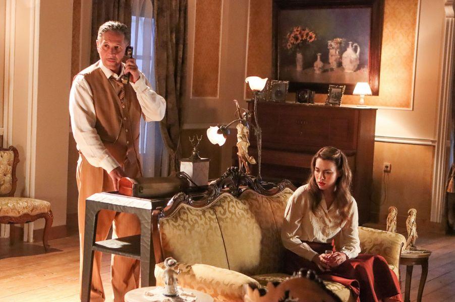 Οι Πανθέοι επόμενα επεισόδια : 13 , 14 , 15 , 16 , 17 , 18