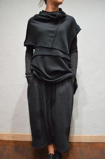 Θέλεις φαρδιά ρούχα τον Χειμώνα : Φόρεσε τα όπως η Υπατία απο την Παραλία