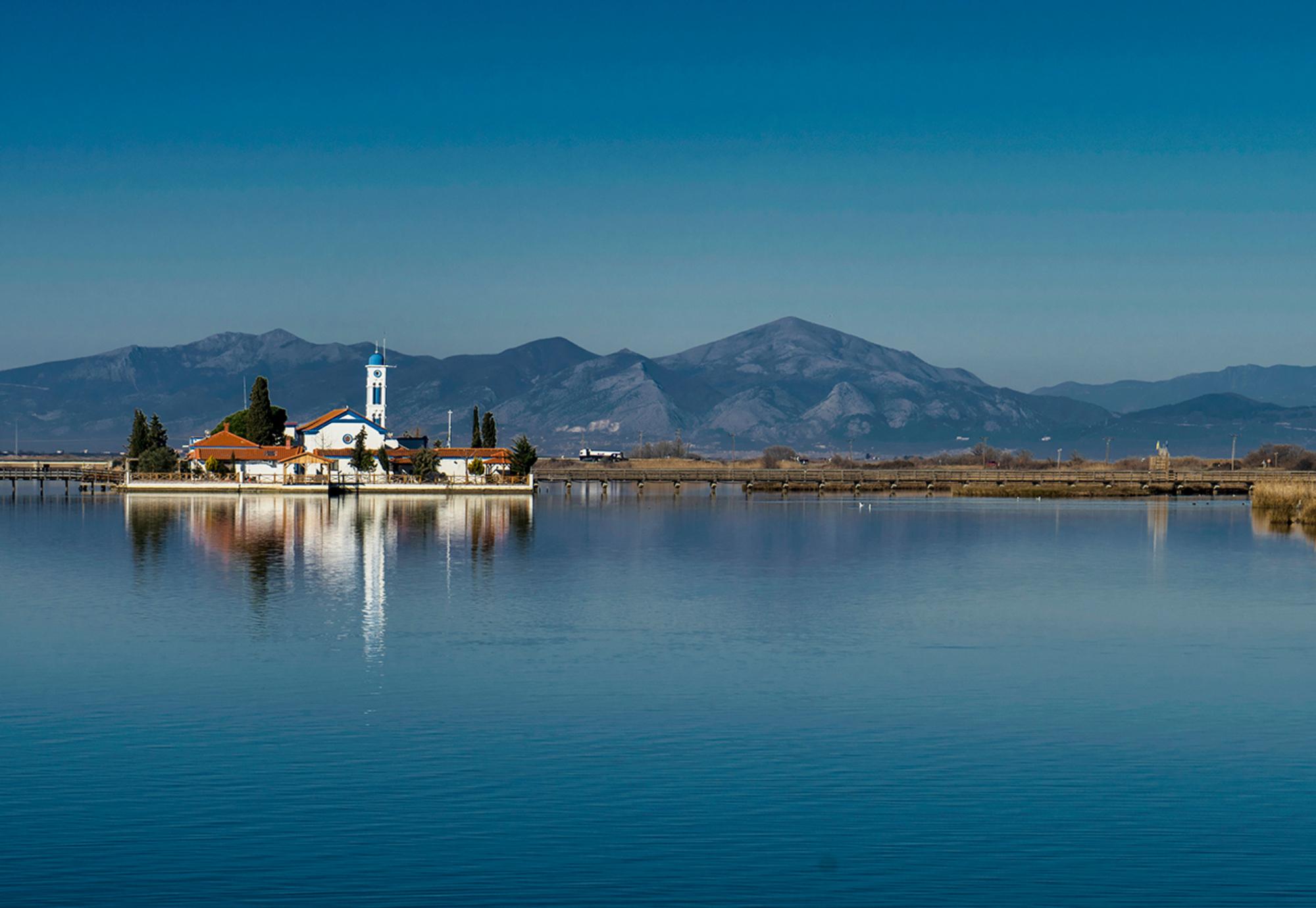 Άγιος Νικόλαος : Το «πλωτό» μοναστήρι στην Ξάνθη με τη υπέροχη ομορφιά