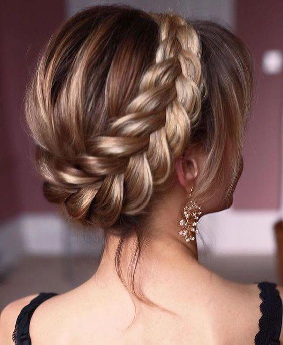 Σικ κοτσίδες στα μαλλιά : Κάντο όπως η Κατερίνα Διδασκάλου από την Ηλέκτρα