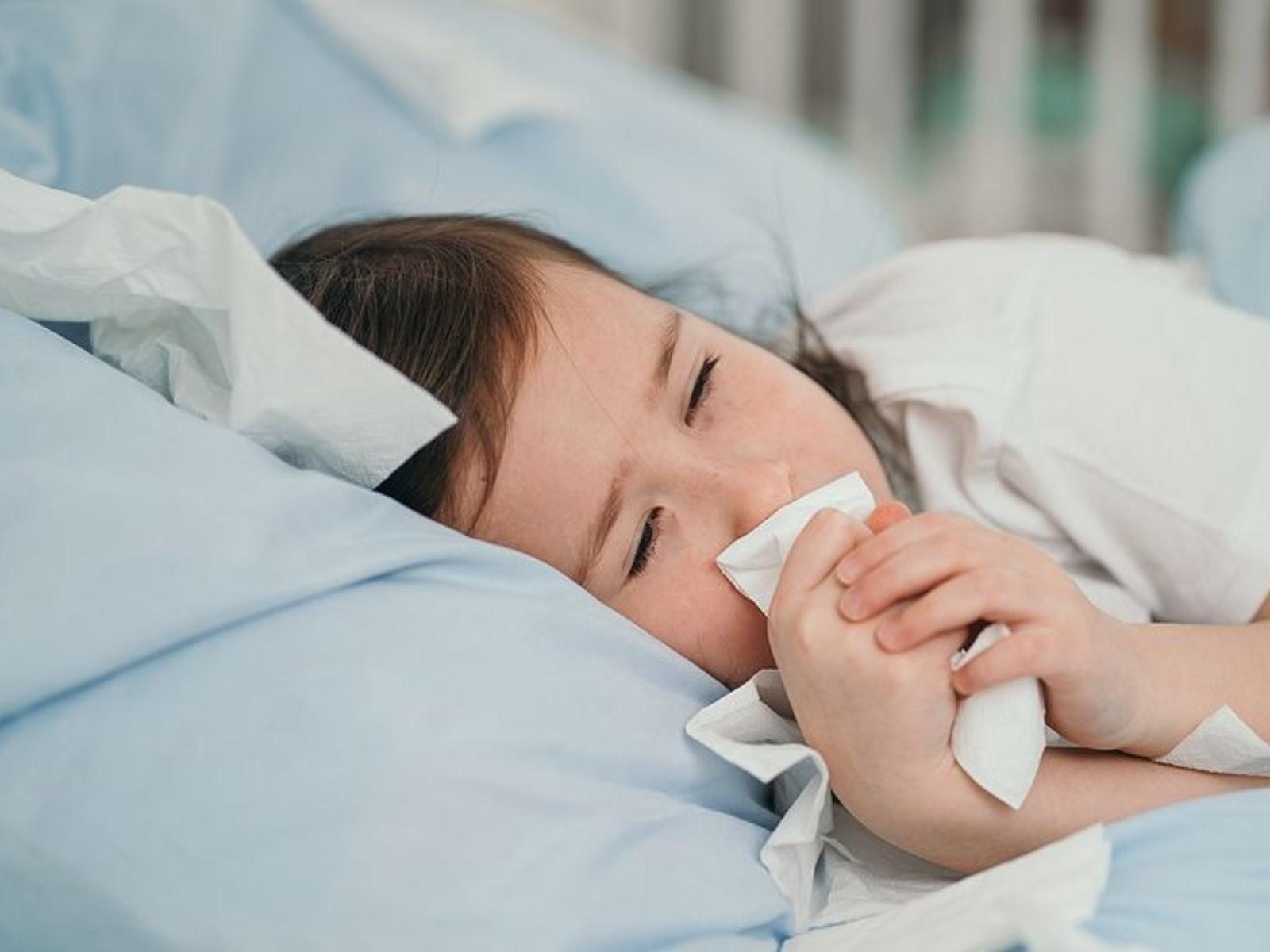 οι-παιδικές ασθένειες-κάνουν-καλό-στα-παιδιά-παιδίατρος-συμβουλεύει-