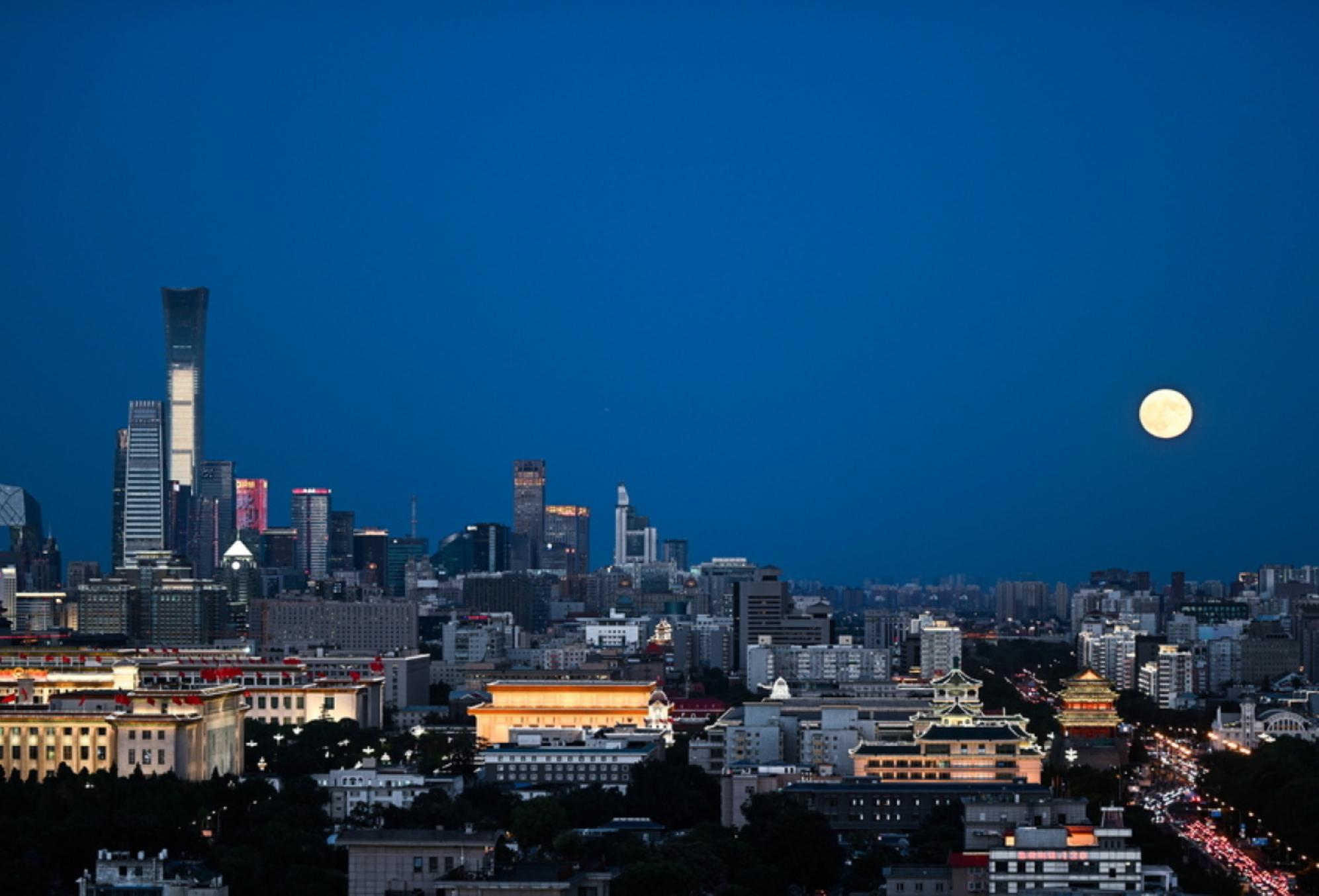 Φεγγάρι του θερισμού: Η τελευταία υπερπανσέληνος του 2023 (φωτογραφίες)