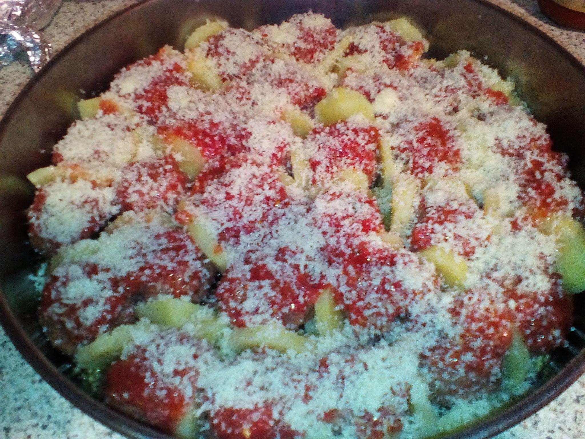 κεφτεδάκια-με-πατάτες-και-μπεσαμέλ-συνταγή-