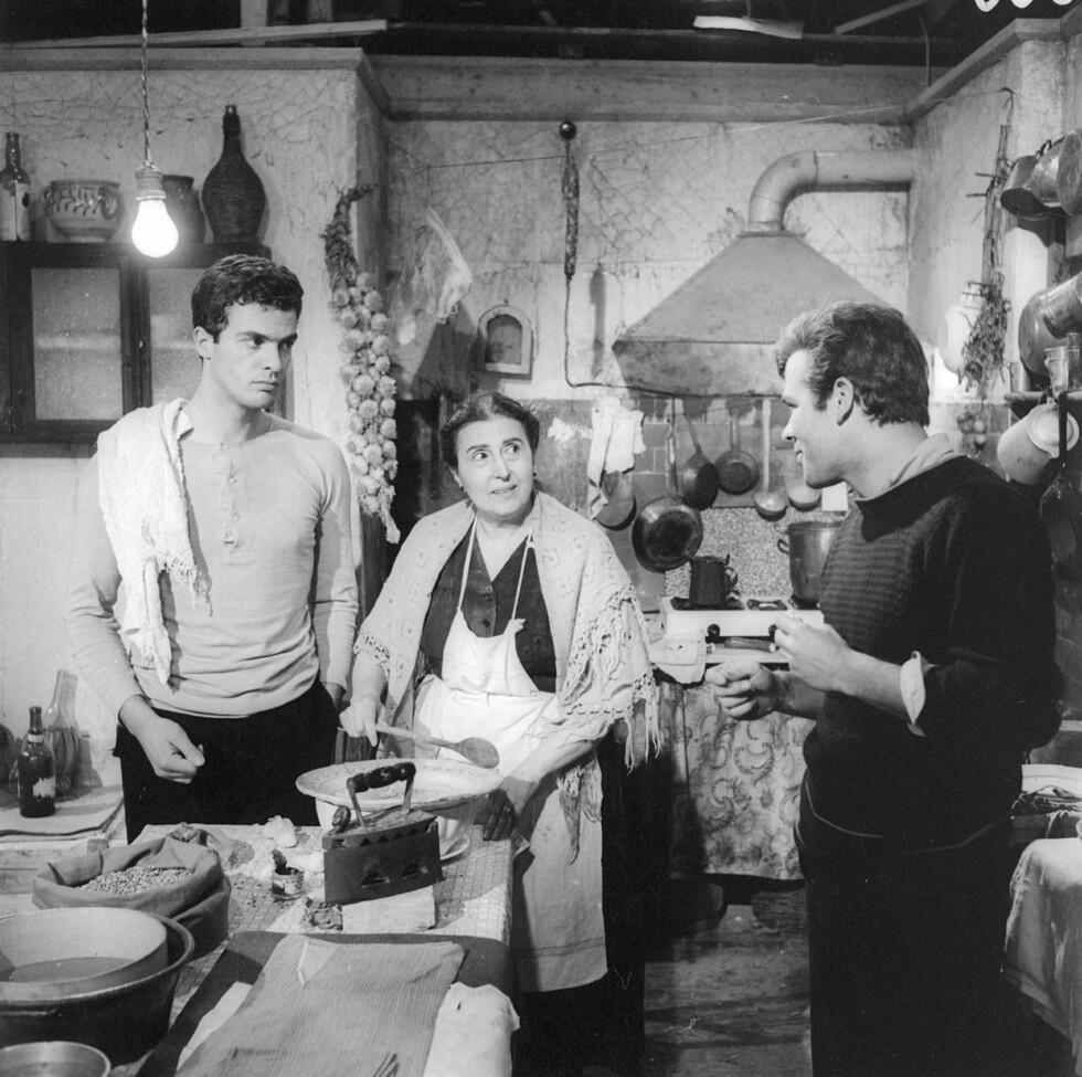 Ο ωραίος του Ελληνικού Κινηματογράφου που κατέκτησε το Χόλιγουντ και μάγεψε το κοινό -Δεν του άρεσε η νοοτροπία ζωής στην Αμερική και γύρισε στην Ελλάδα.