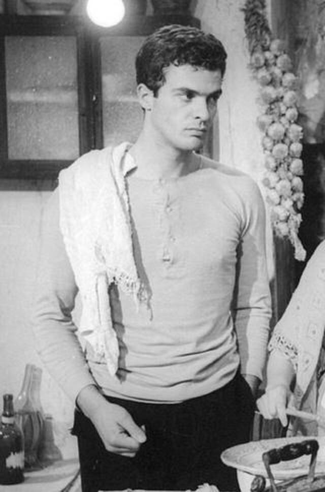 Ο ωραίος του Ελληνικού Κινηματογράφου που κατέκτησε το Χόλιγουντ και μάγεψε το κοινό -Δεν του άρεσε η νοοτροπία ζωής στην Αμερική και γύρισε στην Ελλάδα.