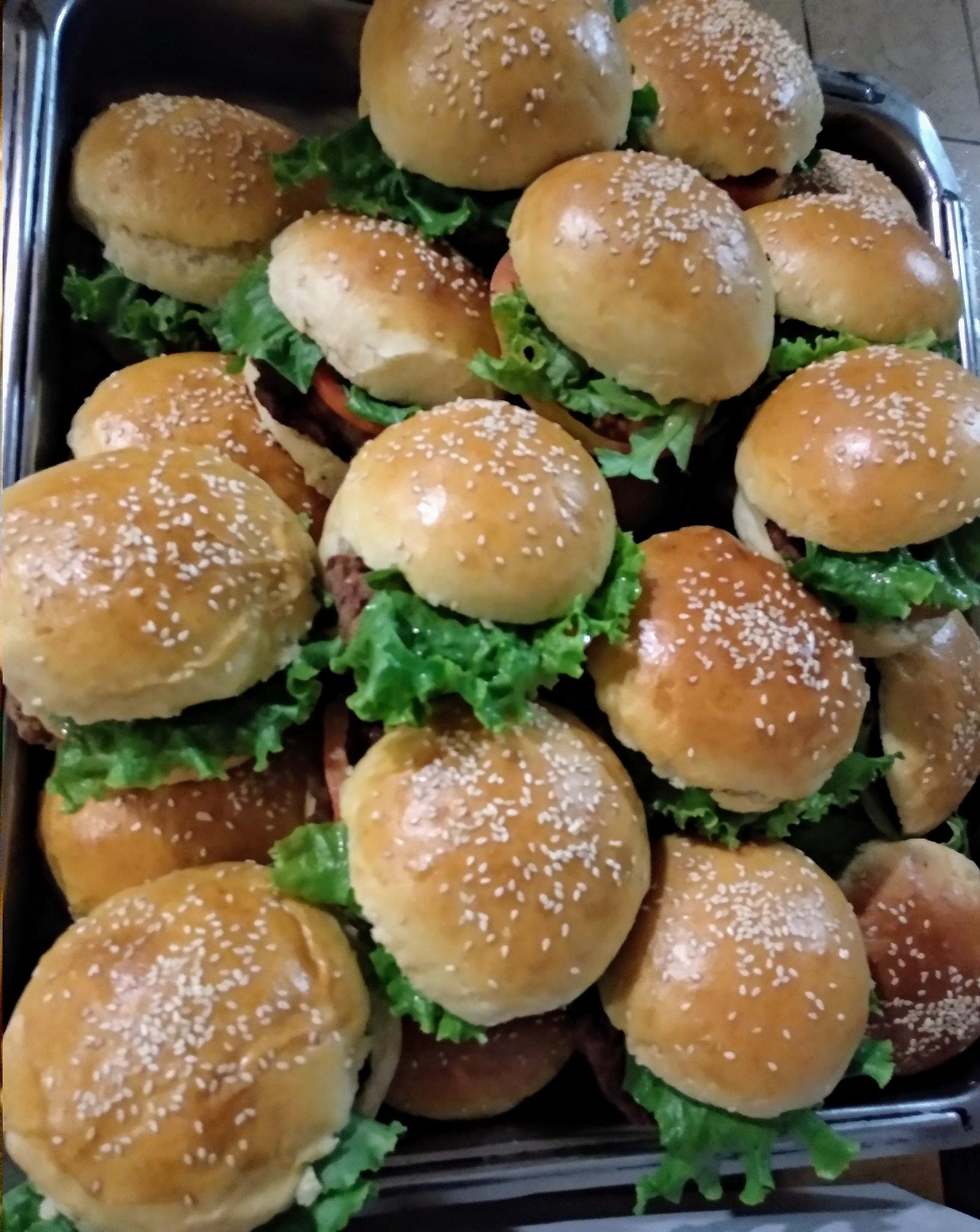 σπιτικά-ψωμάκια-για-burger-συνταγή-