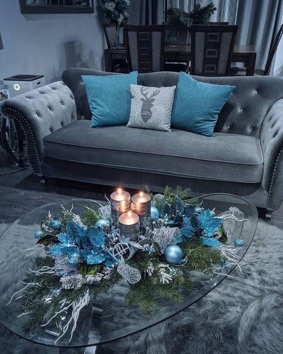 ψυχρό μπλε-στη-Χριστουγεννιάτικη διακόσμηση-τάσεις 2023 2024-Χριστουγεννιάτικες τάσεις-
