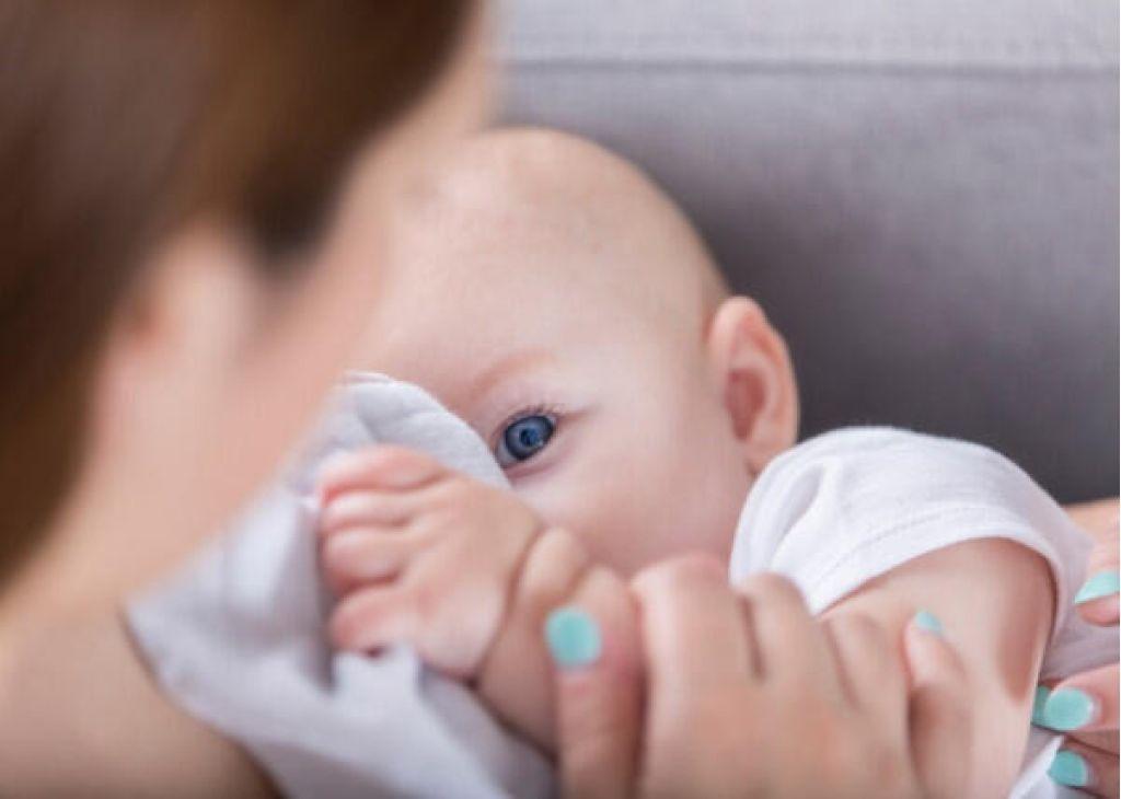 5-πράγματα-που-συμβαίνουν-στο-νυχτερινό-θηλασμό- 5-πράγματα-που-συμβαίνουν-στο-νυχτερινό-θηλασμό-