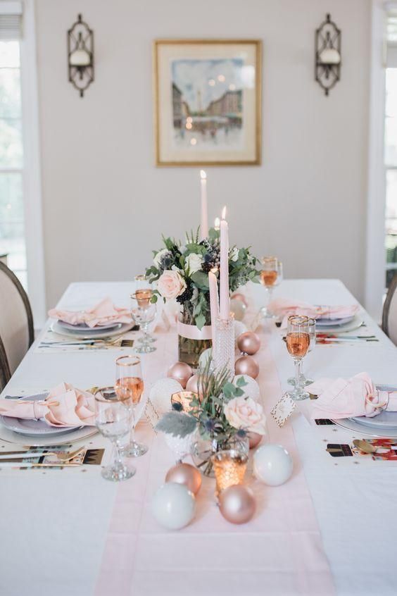 ροζ-στη-Χριστουγεννιάτικη διακόσμηση-τάσεις 2023 2024-Χριστουγεννιάτικες τάσεις-