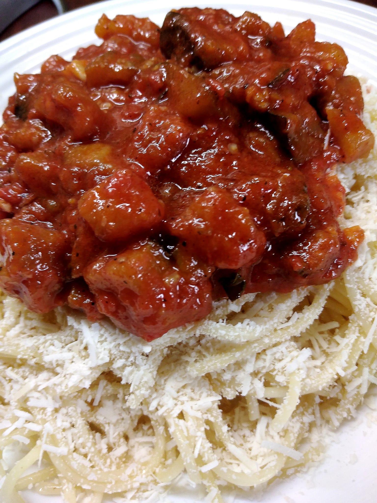 μακαρόνια-με-σάλτσα μελιτζάνας-συνταγή- μακαρόνια-με-σάλτσα μελιτζάνας-συνταγή-