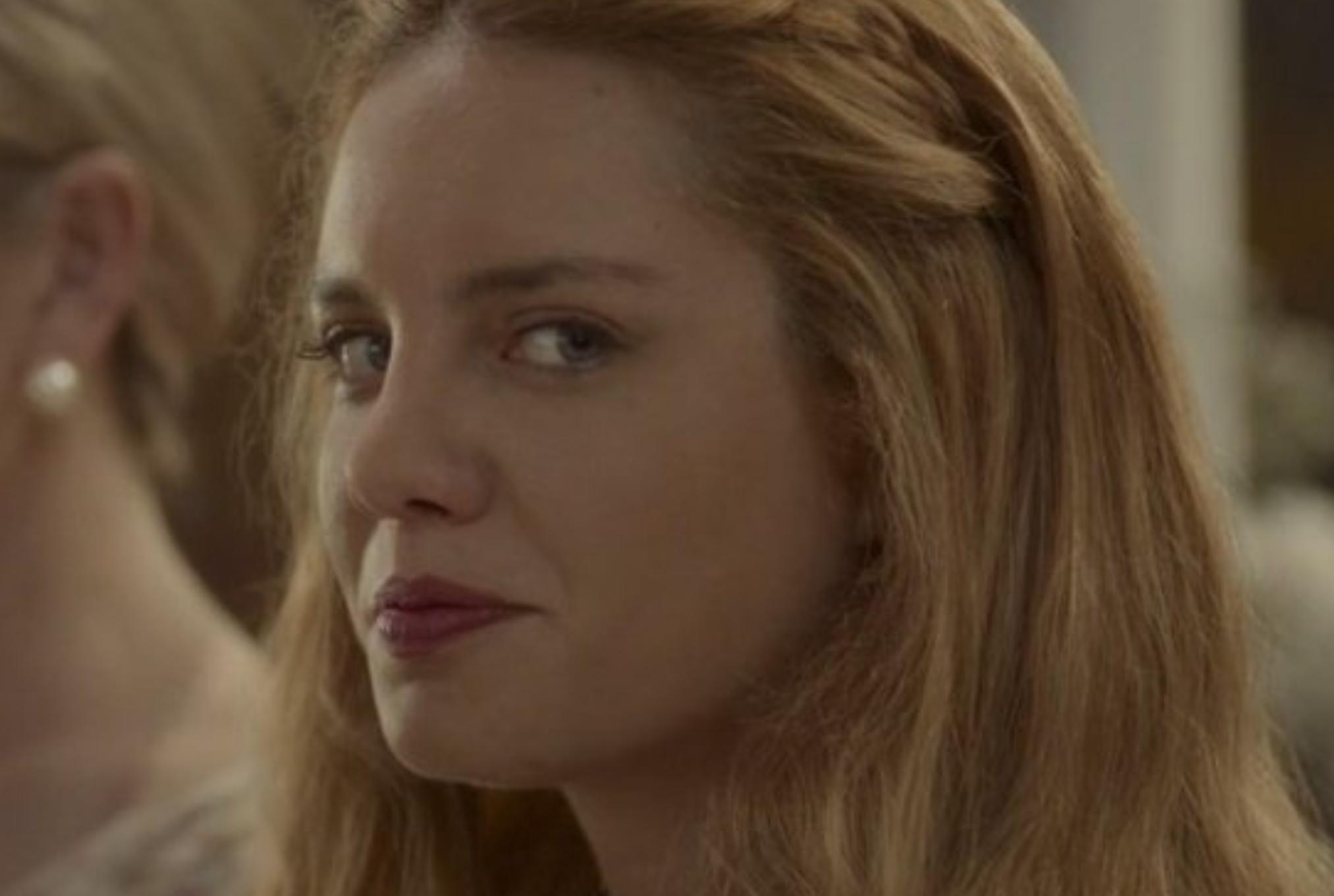 Το Προξενιό της Ιουλίας: Η Ιουλία περιμένει το παιδί του Γρηγόρη και τον χωρίζει