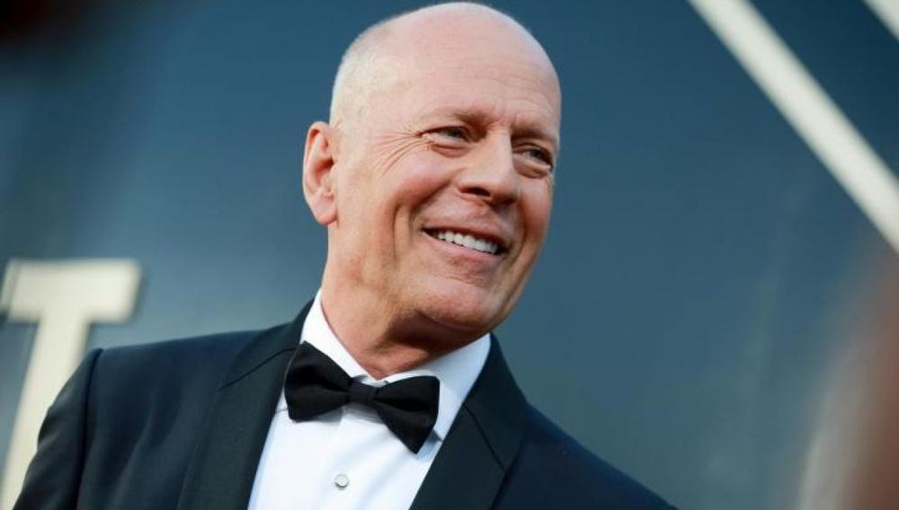 θλίψη για τον Μπρους Γουίλις: Δεν μιλάει πια, δεν διαβάζει – Επιδεινώθηκαν οι γλωσσικές του δεξιότητες