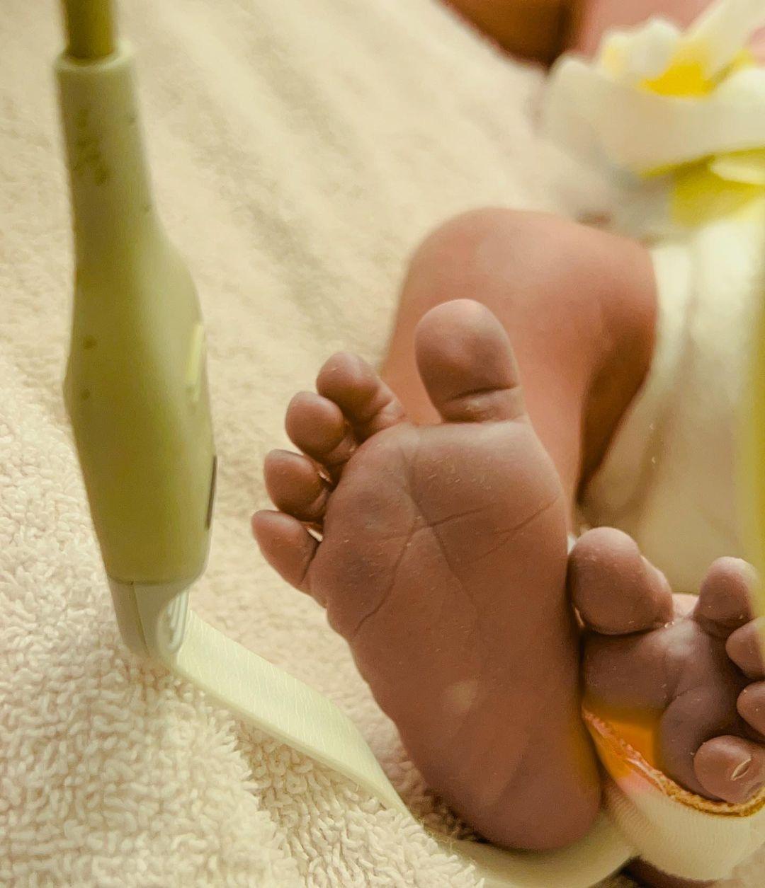 Βασιλική Νταντά: Έγινε μητέρα και δημοσίευσε την πρώτη φωτογραφία από το μαιευτήριο