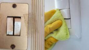 Κιτρινίλες από συσσωρευμένη βρωμιά σκόνη και νικοτίνη σε διακόπτες και πρίζες: Tips να γίνουν ξανά λευκά σαν καινούργια